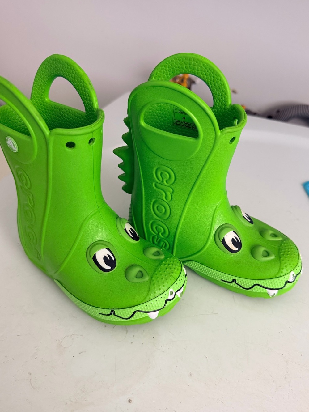CROCS Kids Green Alligator-Accent Rain Boots